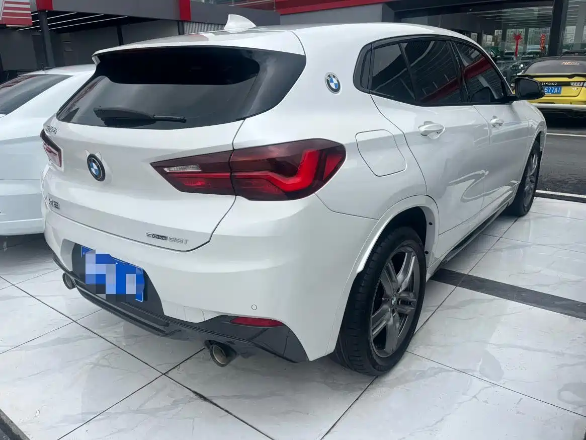 BMW X2 2023 sDrive25i M Sport Shadow Edition фото 11