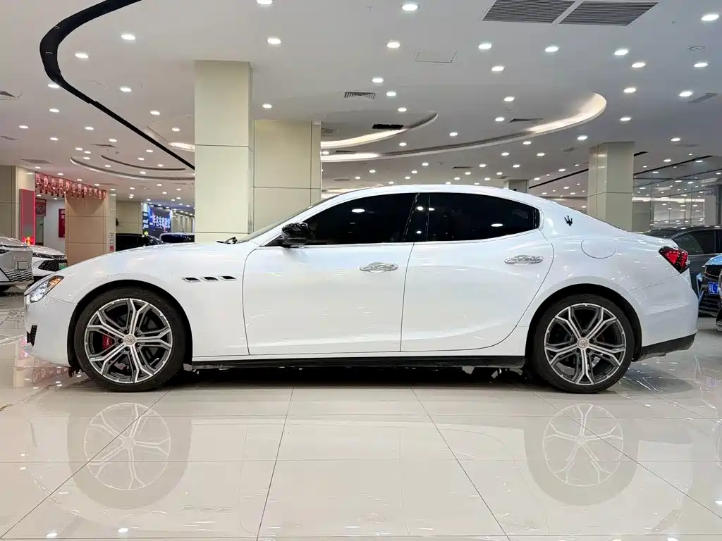 Maserati Ghibli 2014 2014 3.0T Standard