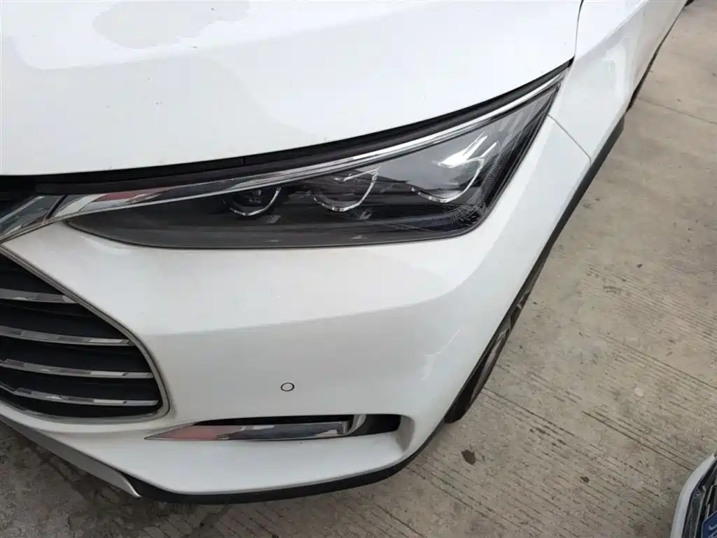 BYD Tang 2018 2.0T Automatic Smart Connection Honor Edition 7-Seater China V фото 23