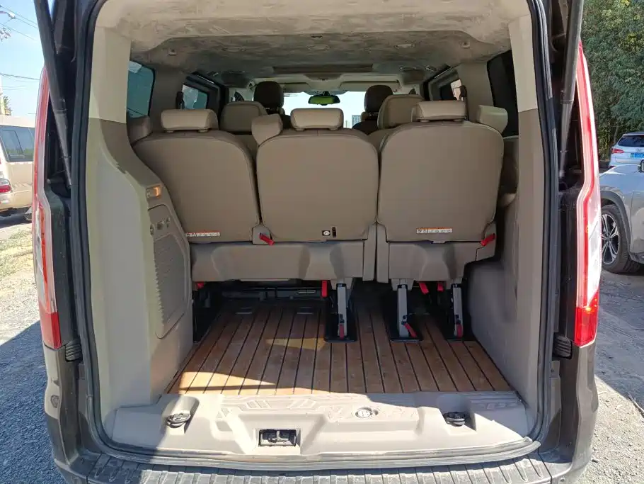 Ford Tourneo 2018 2017 2.0T Automatic Elite Edition