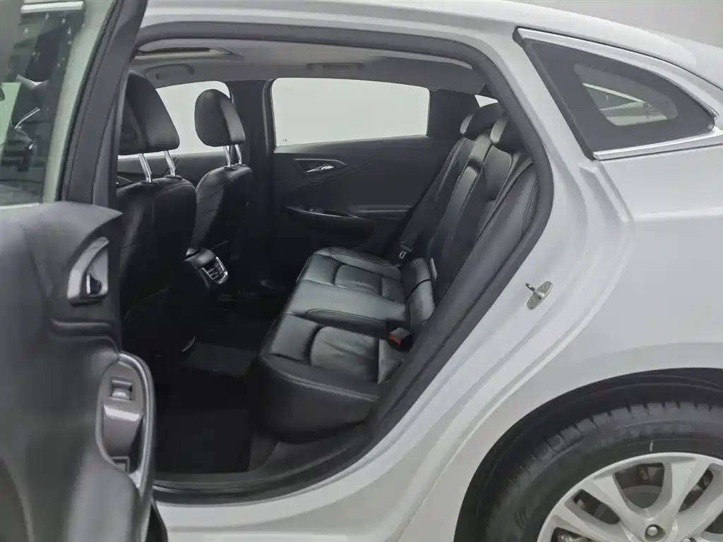 Chevrolet Malibu XL 2018 530T Auto RuiChi Edition фото 15