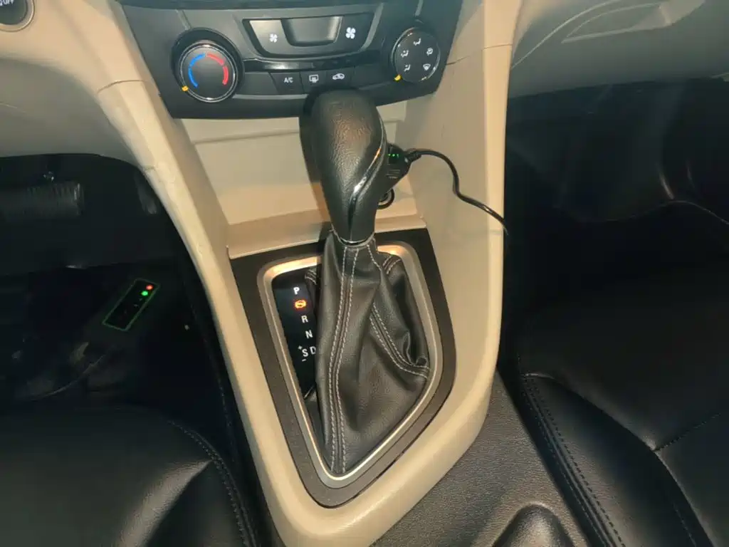 Фото 14 - Buick Excelle