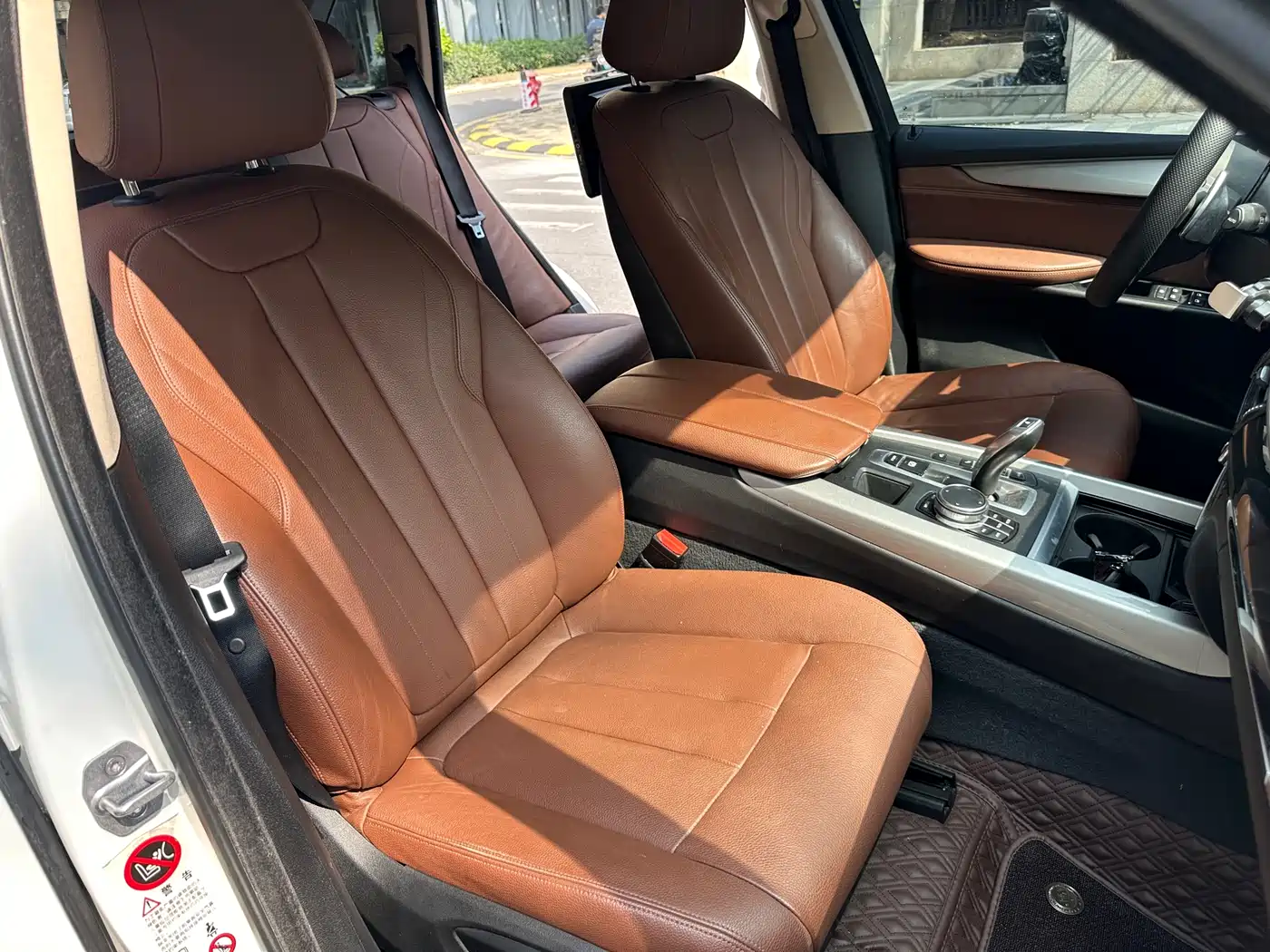 BMW X5 (Import) 2018 xDrive35i Elegant Model фото 26
