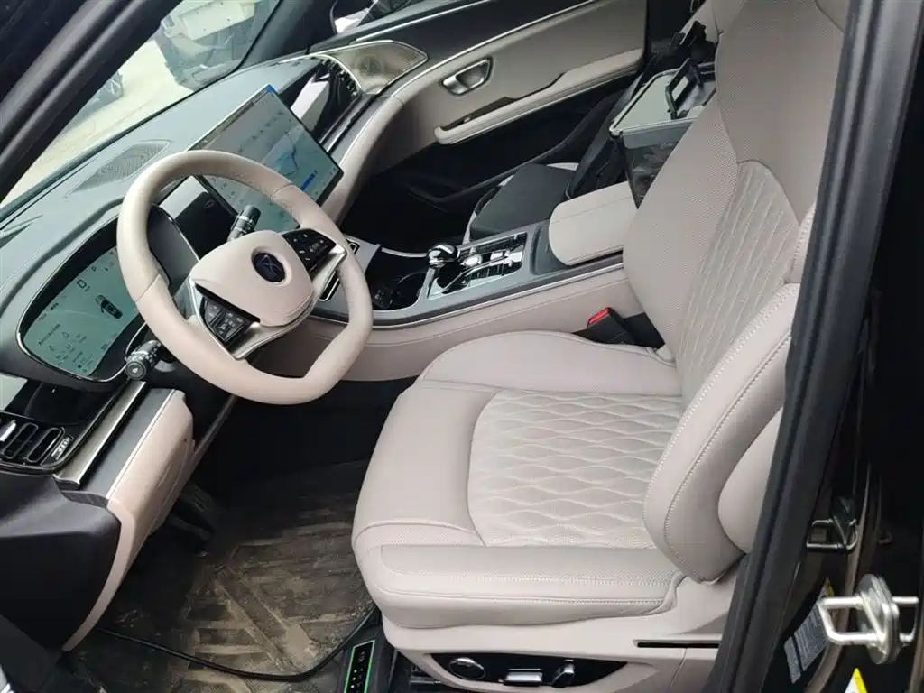 BYD Han 2025 DM-i Smart Driving Edition 125KM LiDAR Flagship фото 15