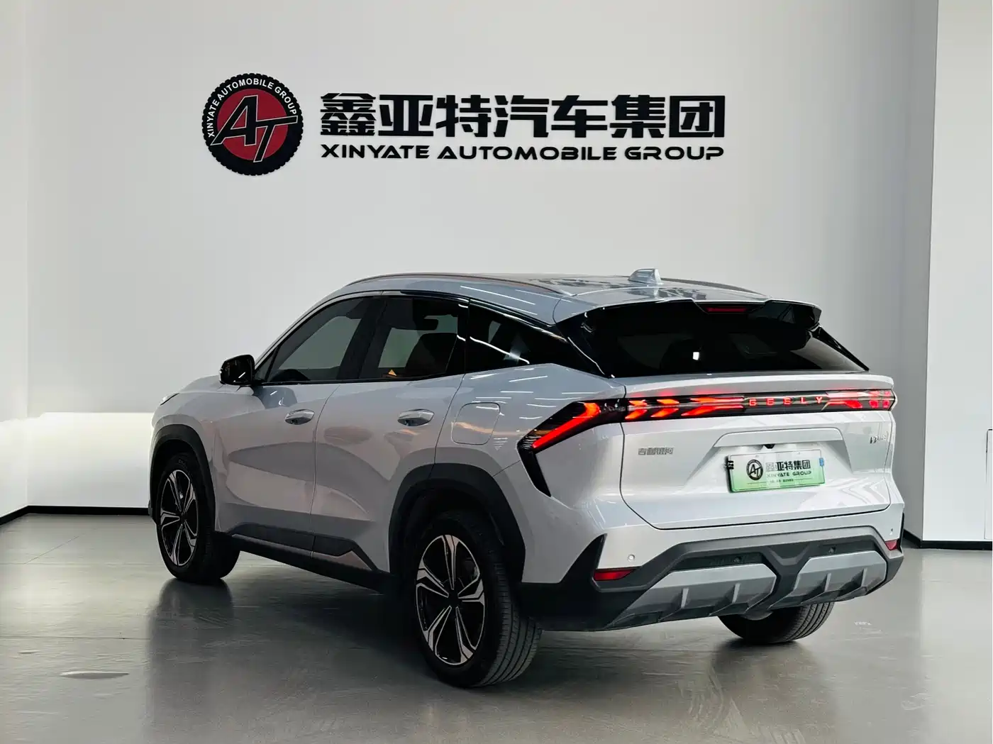 Geely Galaxy Galaxy L7 2025 EM-i 115km Explorer+ Edition фото 5