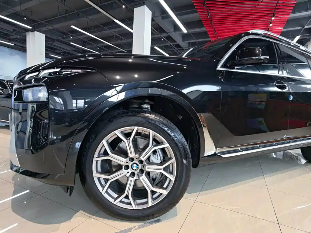 BMW X7 2025 2024 xDrive40i Leading Luxury Package