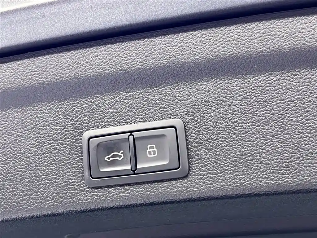 Audi Q3 Sportback 2023 40 TFSI Fashion фото 10