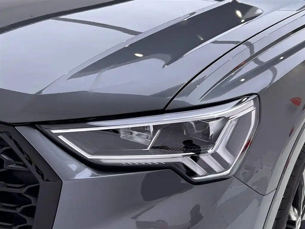 Audi Q3 Sportback 2023 40 TFSI Fashion фото 13