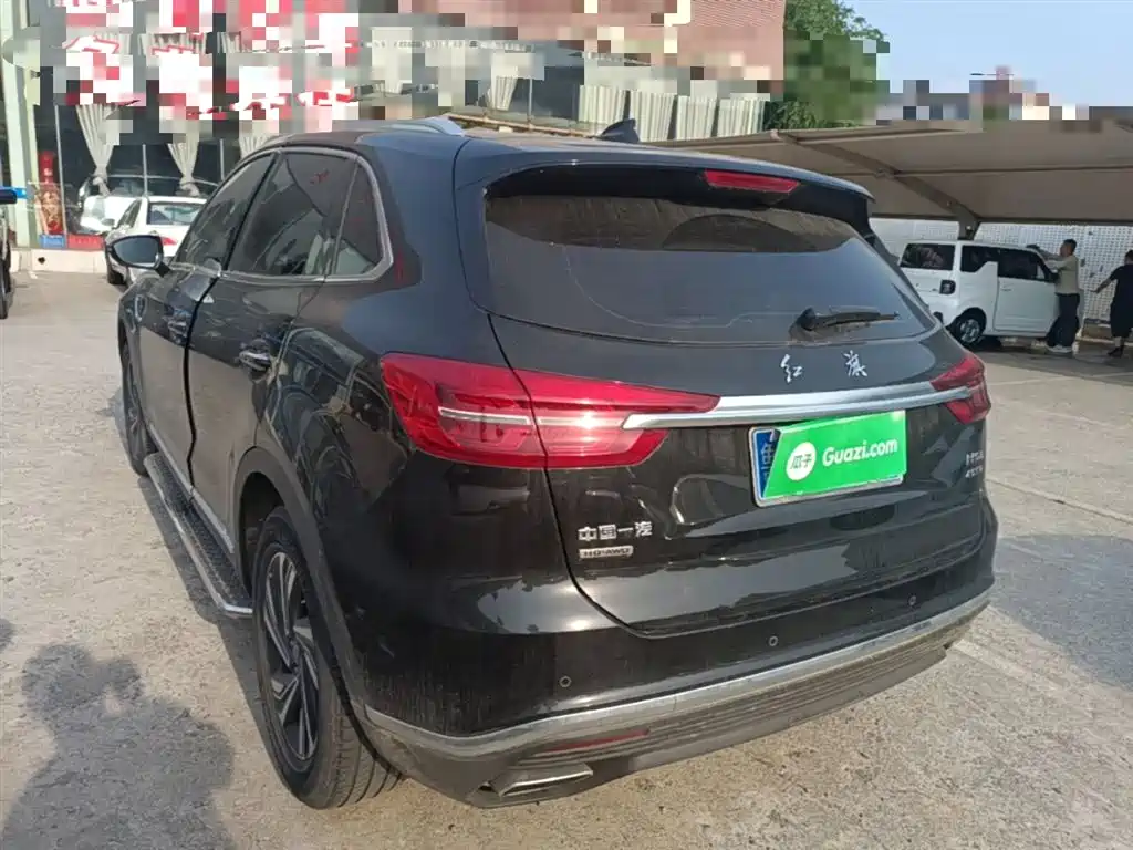 Hongqi HS5 2022 Facelift 2.0T Smart Flag Enjoyment Edition фото 5