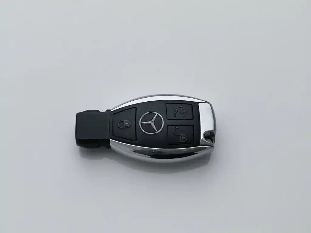 صورة 19 - Mercedes-Benz E-Class