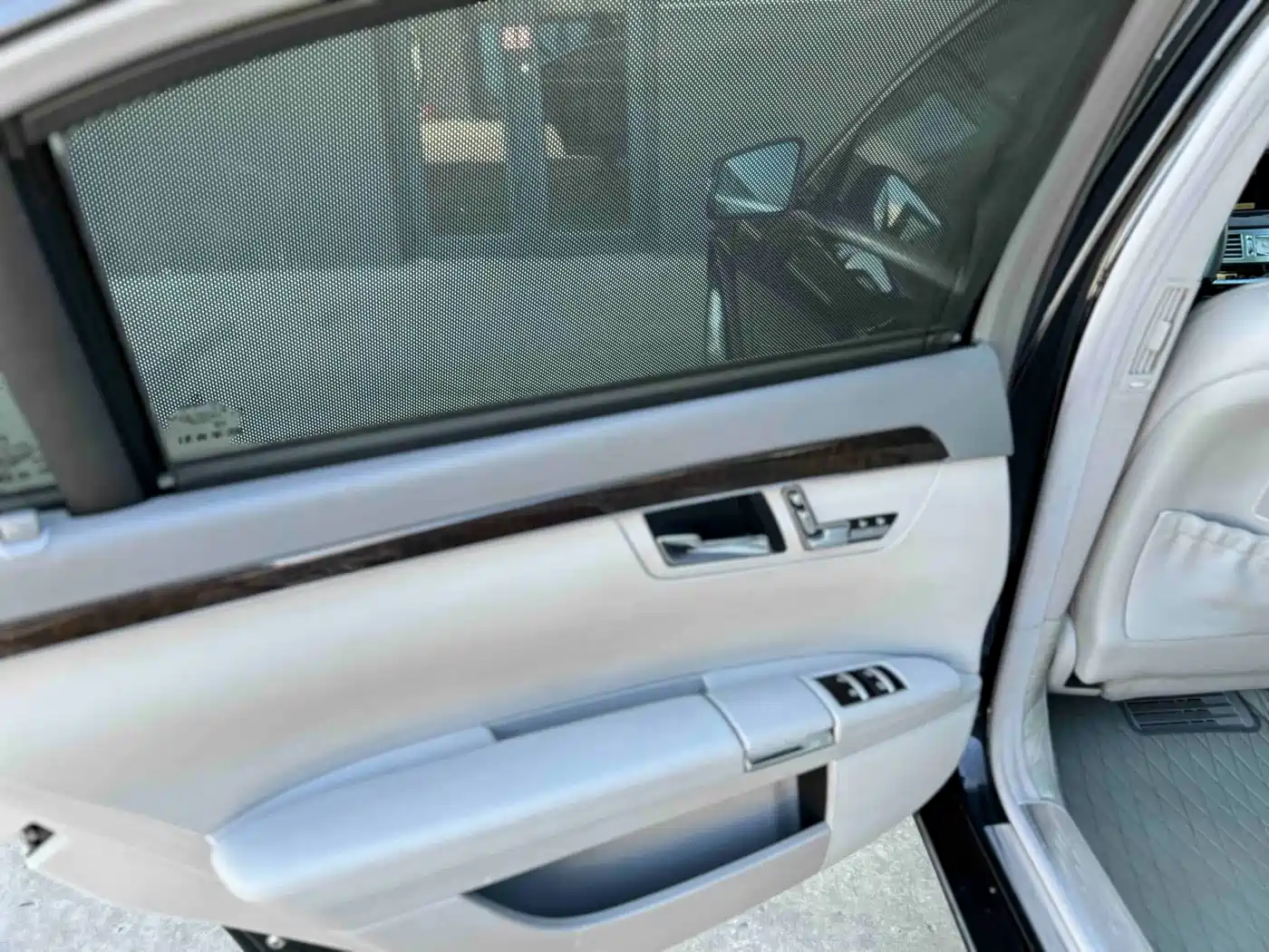 Mercedes-Benz S-Class 2012 S 300 L Luxury Grand Edition фото 20