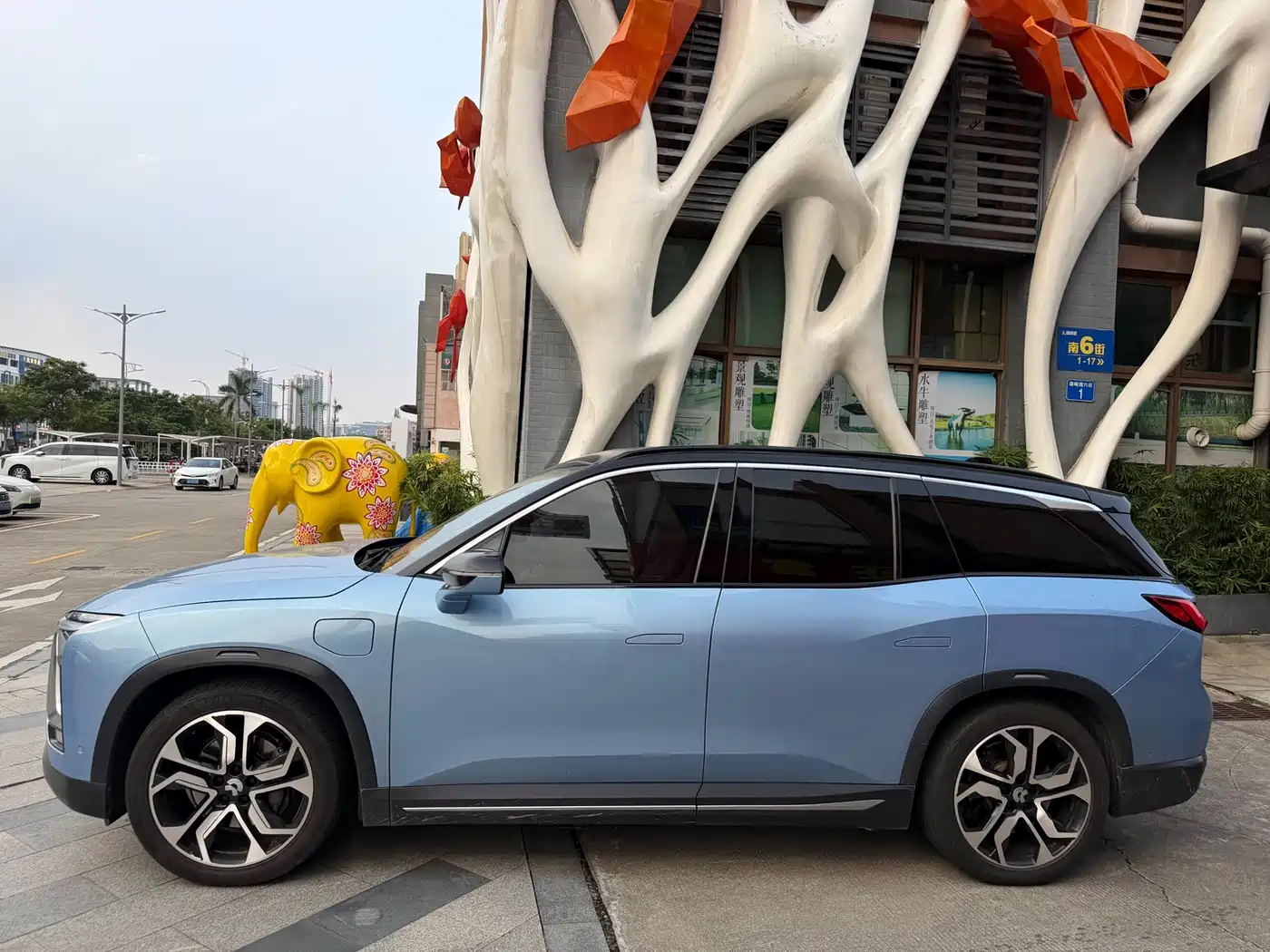 Фото 3 - NIO ES8