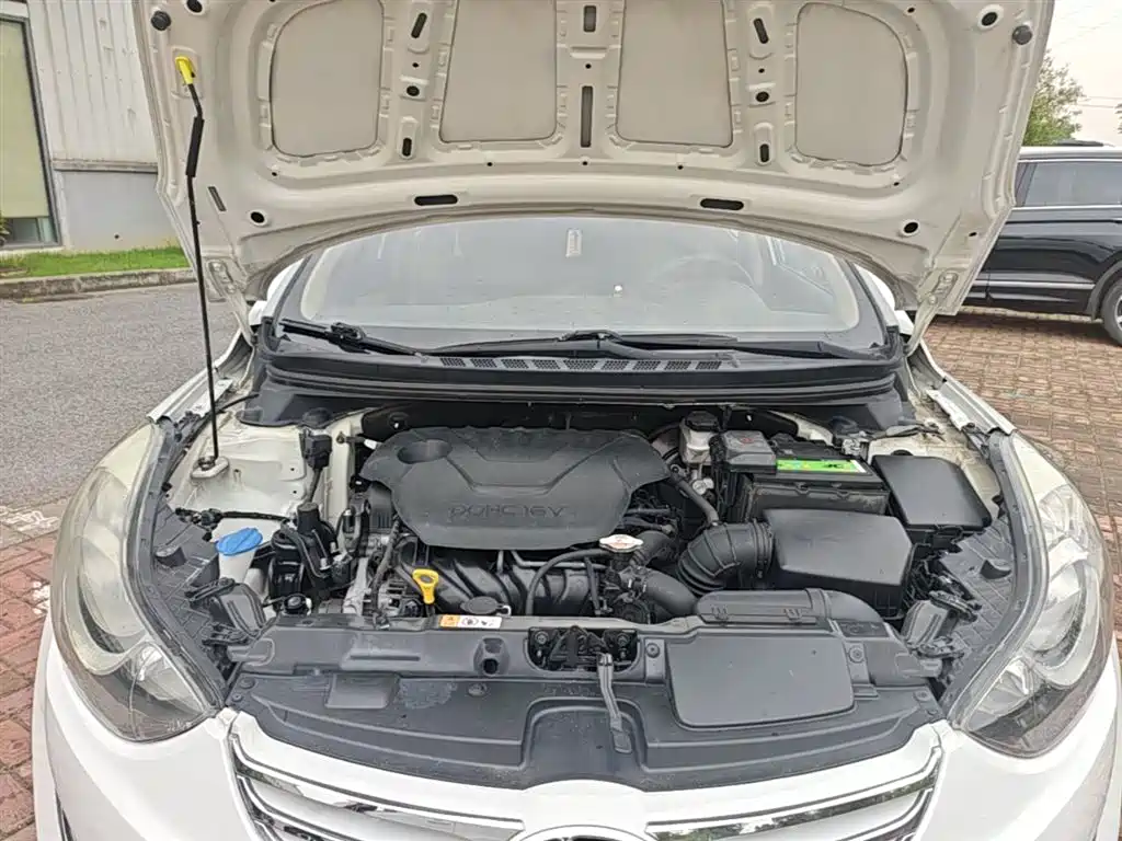 Hyundai Langdong 2013 1.6L Automatic Leading фото 20