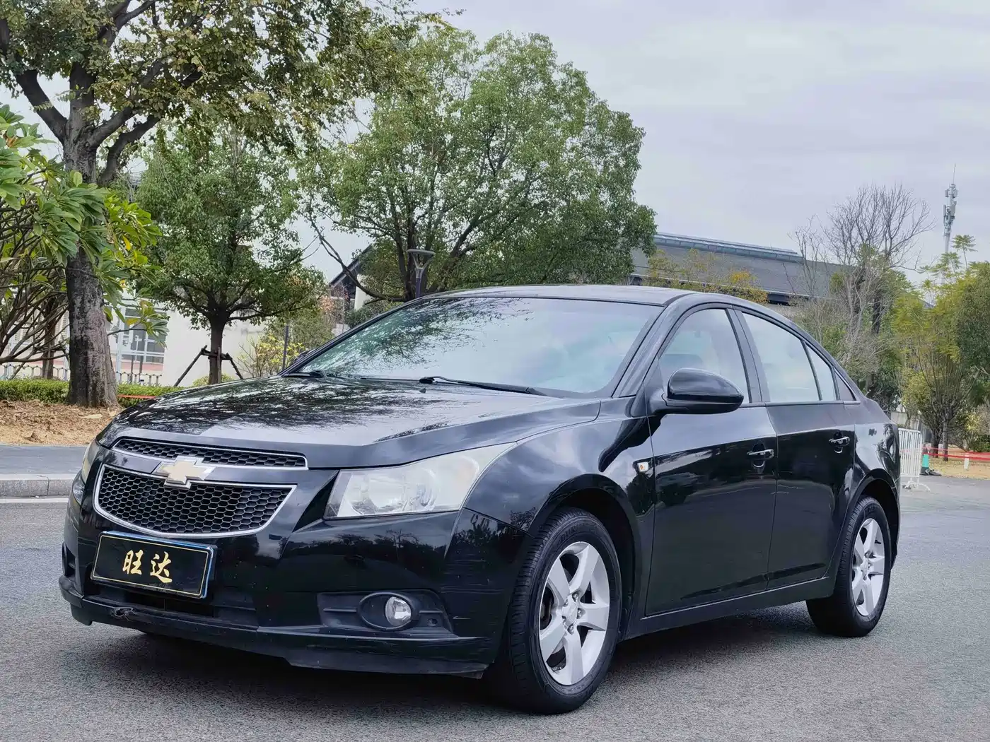 Chevrolet Cruze 2013 1.6L SL Sunroof MT