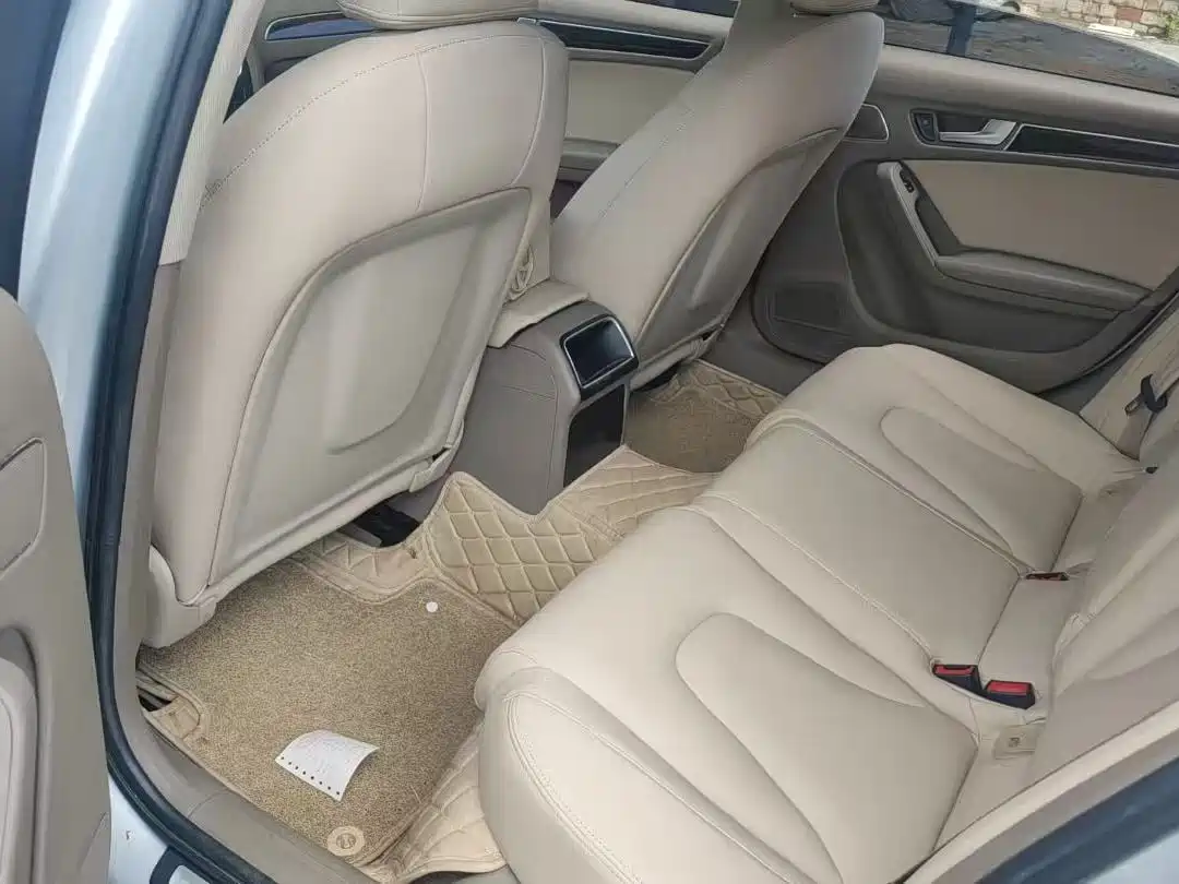 Audi A4L 2011 2011 2.0 TFSI Standard