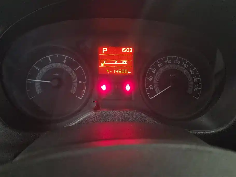 Peugeot 301 2014 1.6L Automatic Comfort Edition фото 14