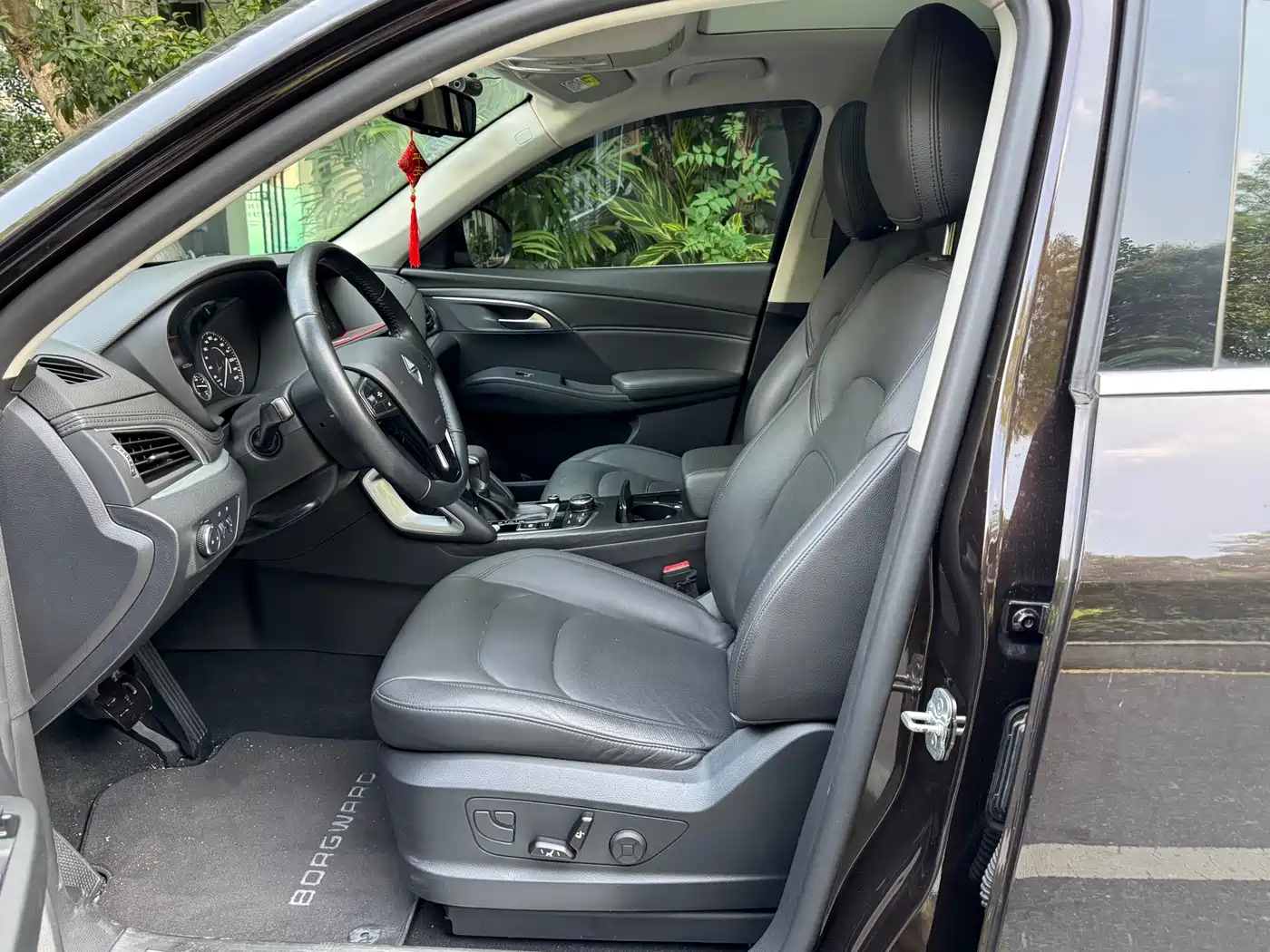 Borgward BX7 2017 2016 28T 2WD Luxury 7-seater