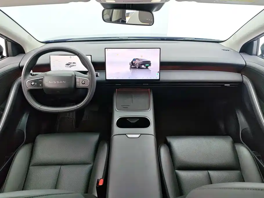 Nissan N6 2026 2025 Mid Configuration