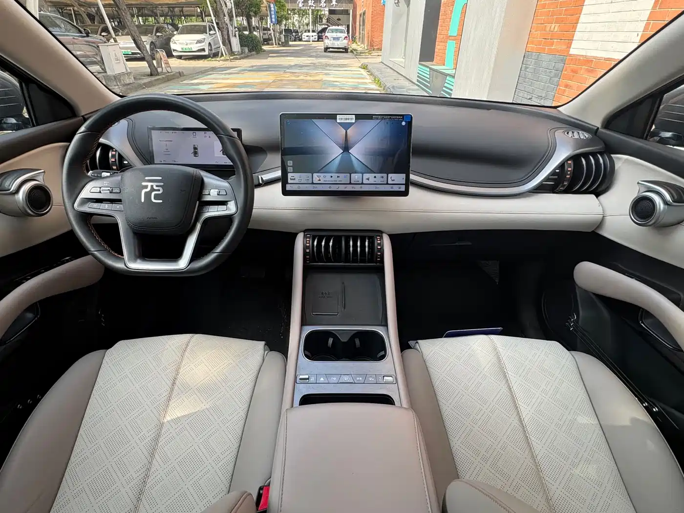 BYD Yuan PLUS 2025 Smart Drive 510KM Surpass Edition фото 9