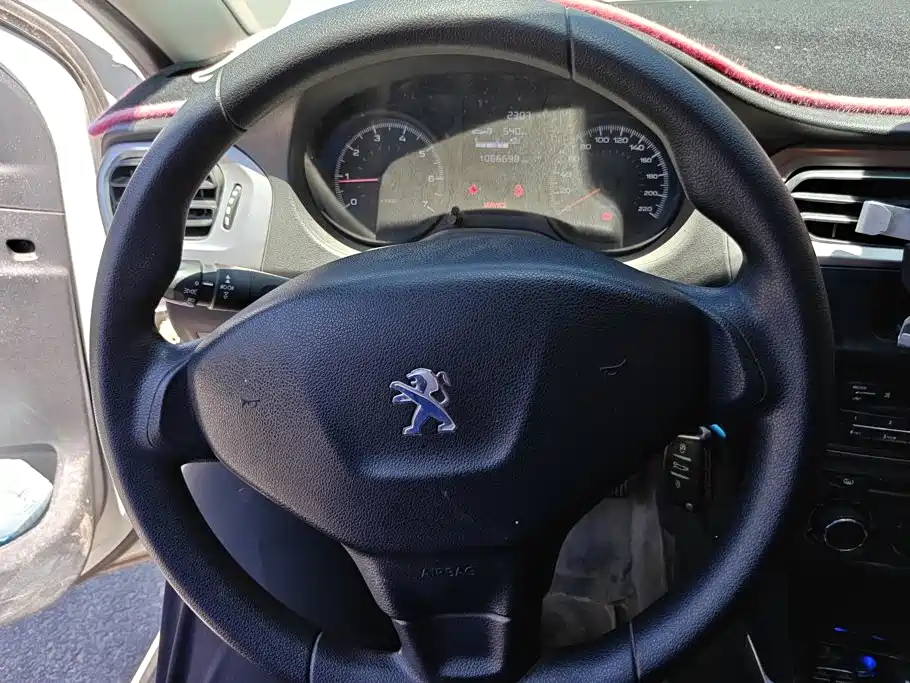 Peugeot 301 2017 2017 1.6L Manual Comfort Edition