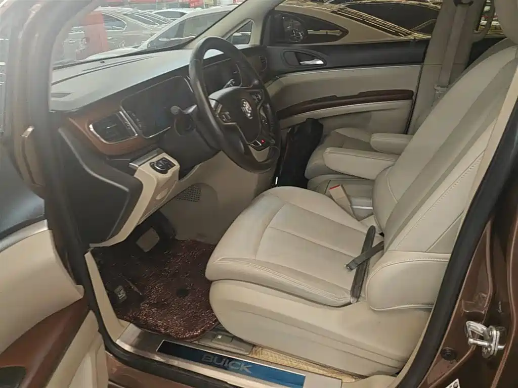Buick GL8 2018 28T Luxury Model China VI фото 15