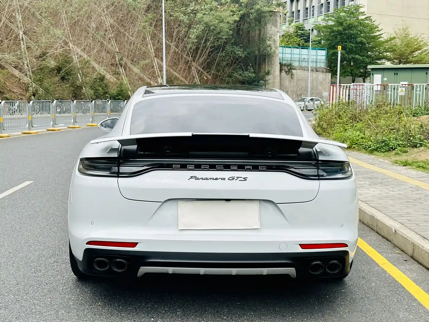 Porsche Panamera 2023 Panamera GTS 4.0T фото 6
