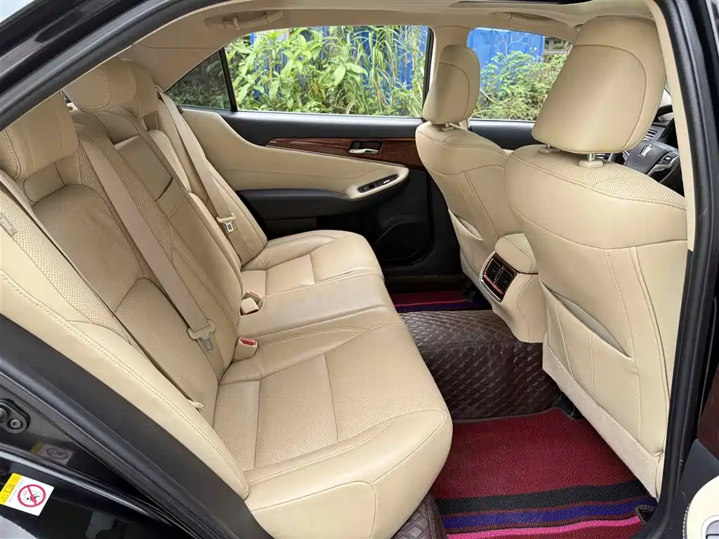 Toyota Crown 2015 2.0T Fashion фото 17