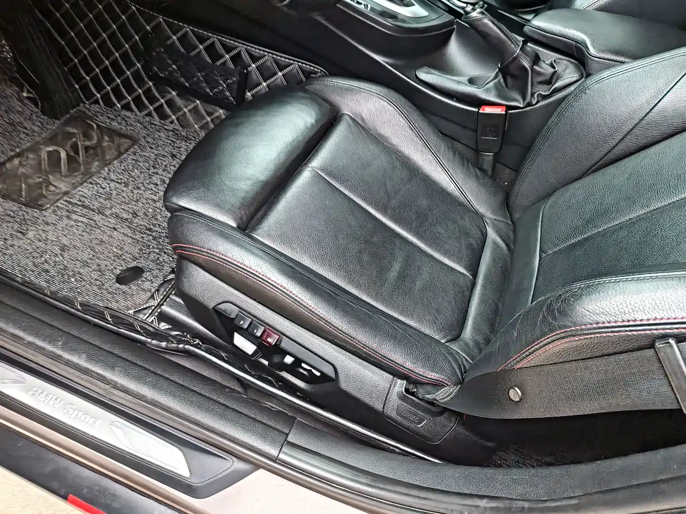 BMW 3 Series (Import) 2013 320i Sport Design Package фото 28