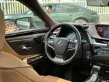 Фото 21 - Lexus ES