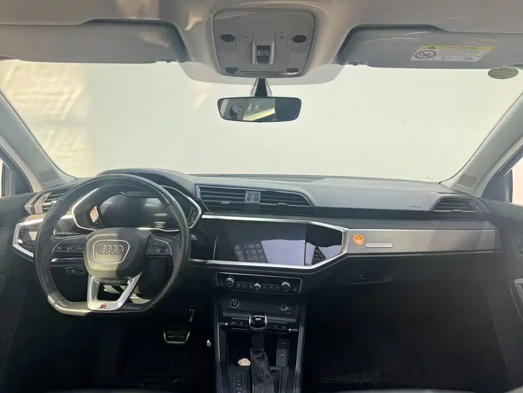 Audi Q3 Sportback 2023 2023 45 TFSI quattro Luxury