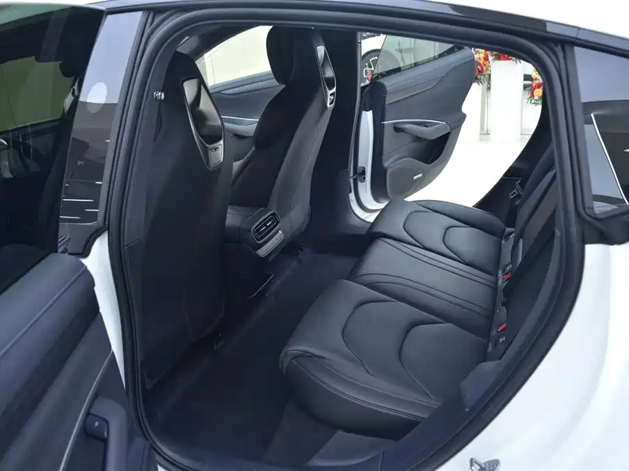 Xiaomi Auto Xiaomi SU7 2024 RWD Ultra Long Range Advanced Smart Driving Pro Edition фото 5