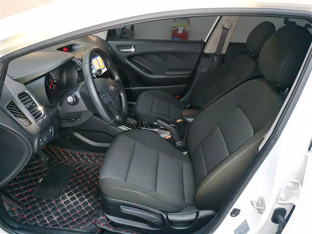 Kia K3 2016 1.6L Automatic GLS фото 15