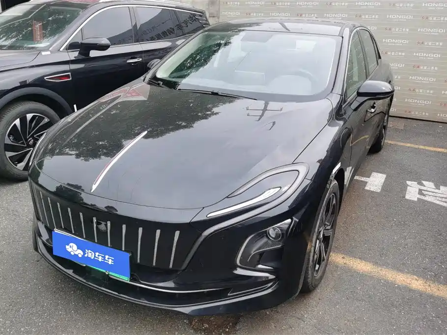 Hongqi E-QM5 2023 Facelift Basic Travel Edition