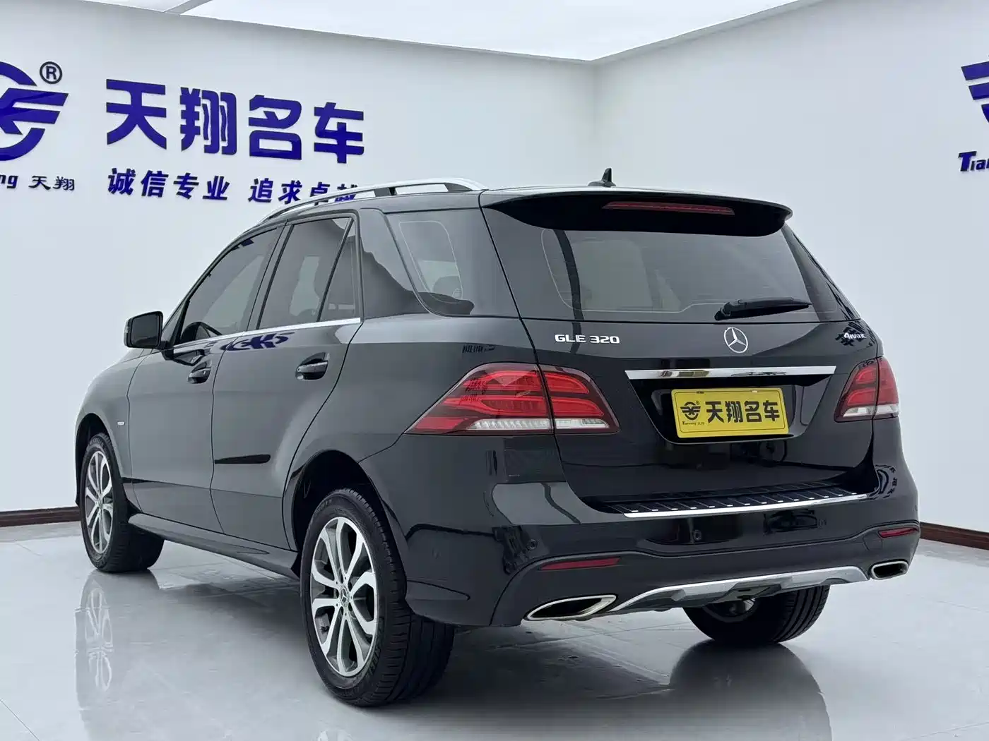 Mercedes-Benz GLE 2017 GLE 320 4MATIC Dynamic фото 4