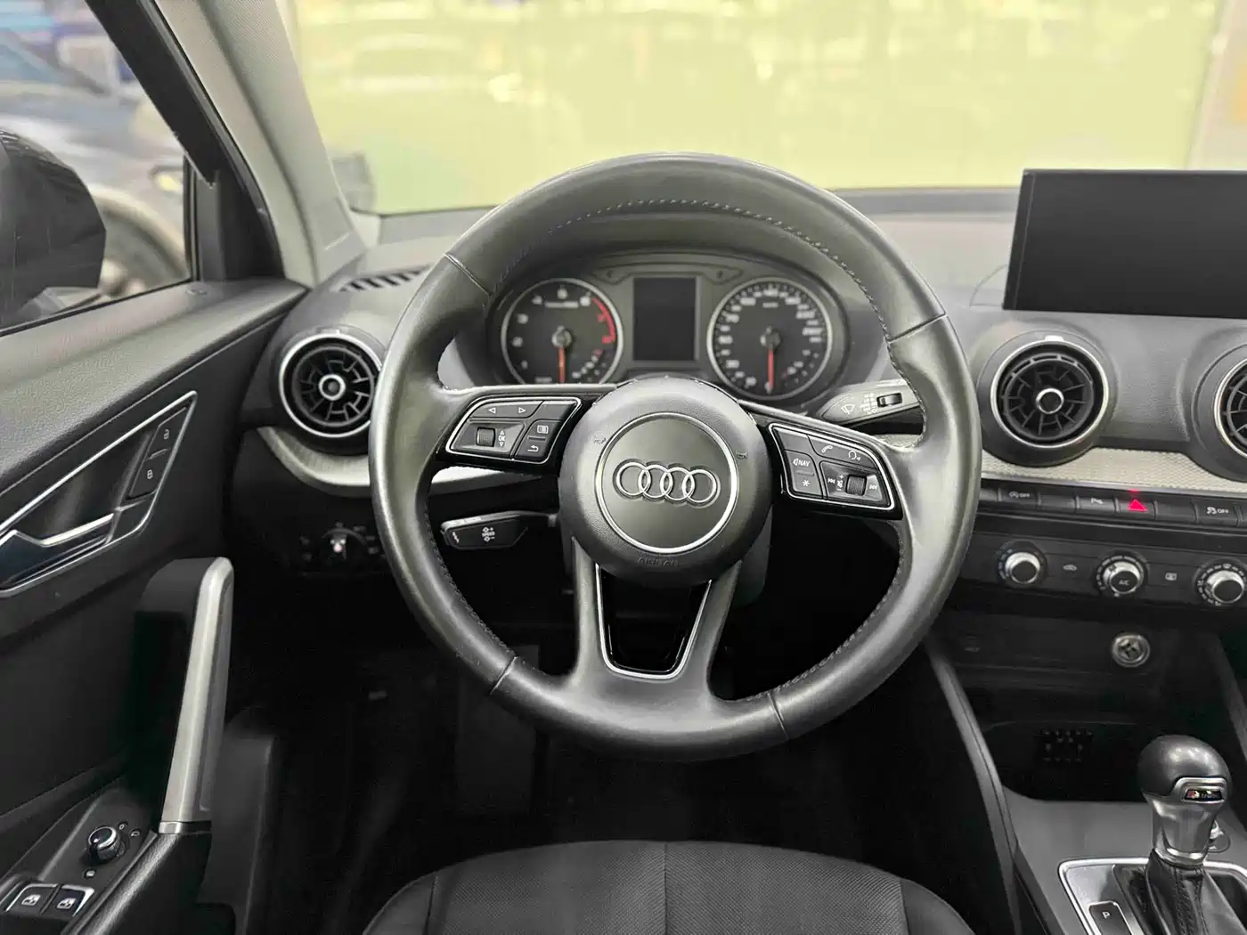 Audi Q2L 2020 35 TFSI Progressive Dynamic Model фото 11