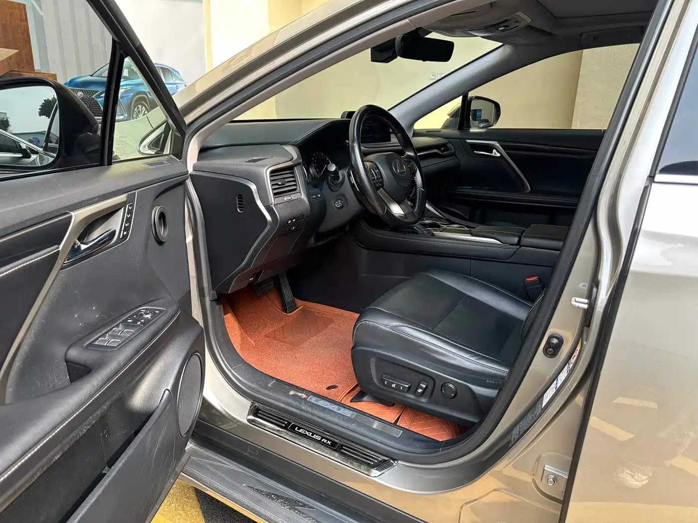 LEXUS RX