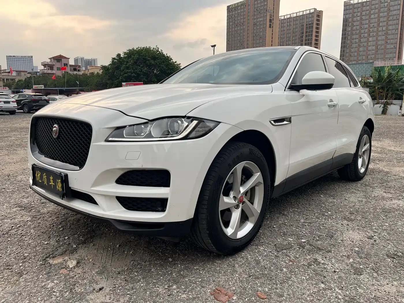 JAGUAR F PACE