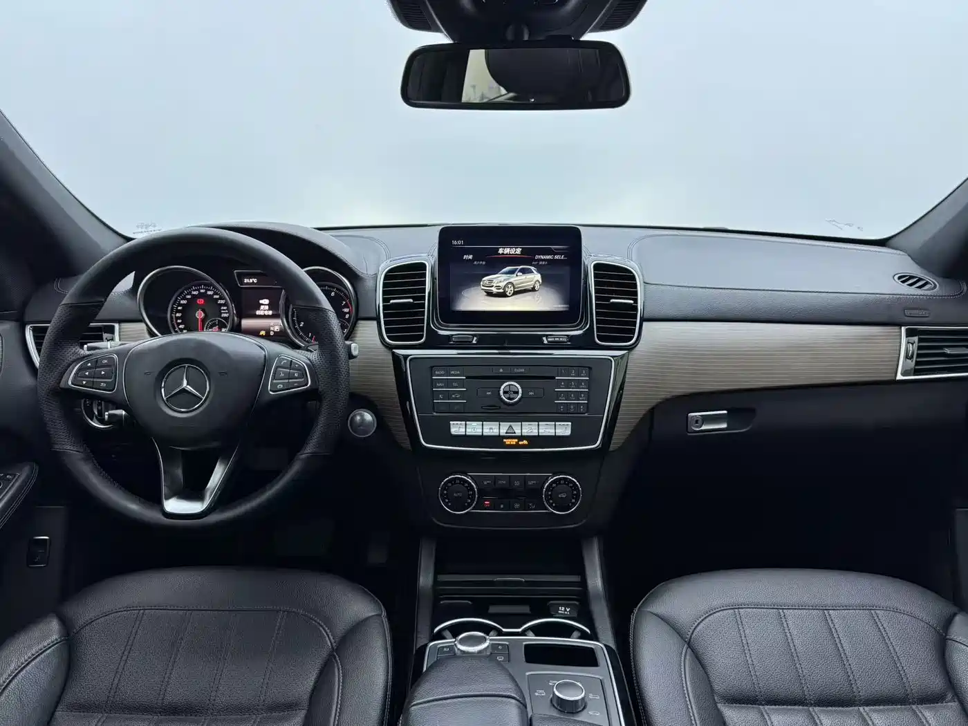 Mercedes-Benz GLE 2017 GLE 320 4MATIC Dynamic фото 13