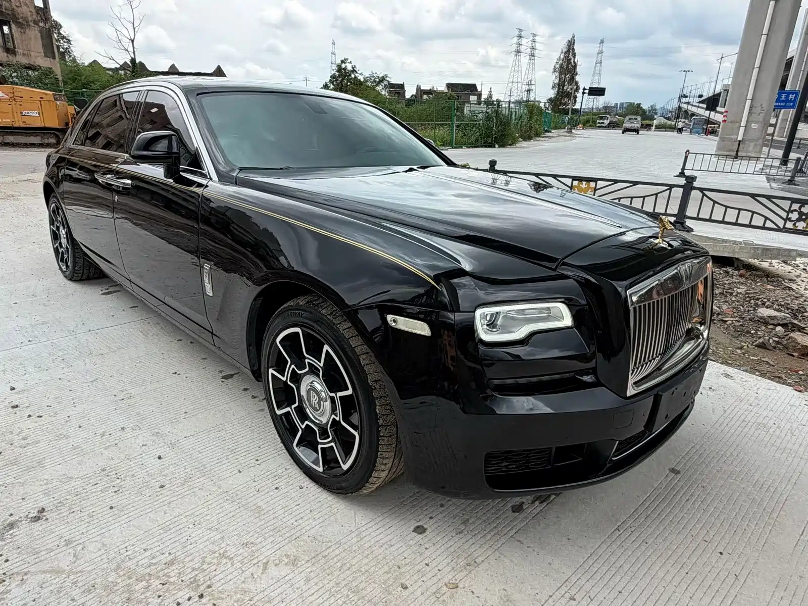 Фото 3 - Rolls-Royce Ghost