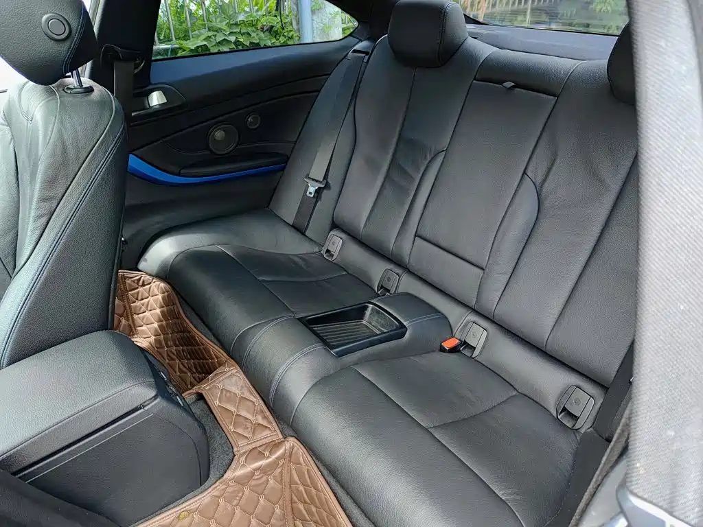 Photo 8 - BMW 4 Series