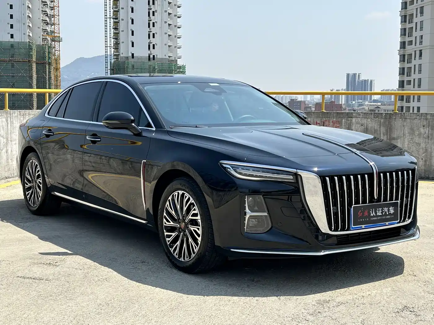Hongqi H5 2024 2.0T Automatic Smart Connect Flag Smooth Edition фото 3