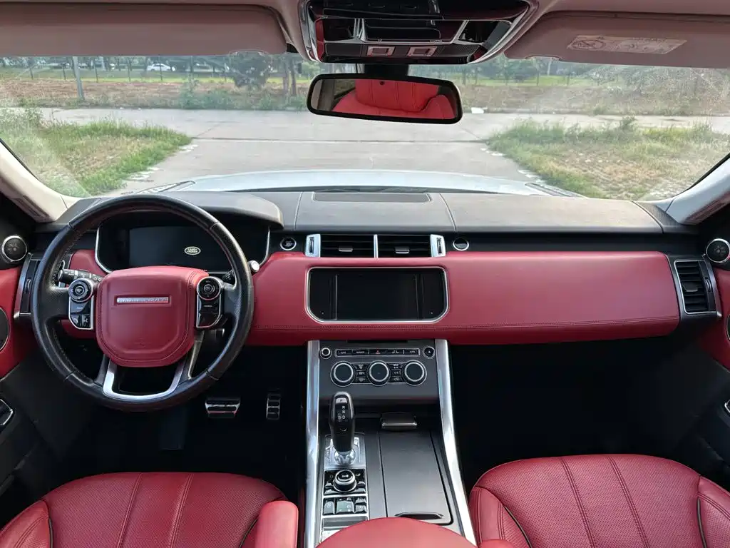 Фото 11 - Land Rover Range Rover Sport