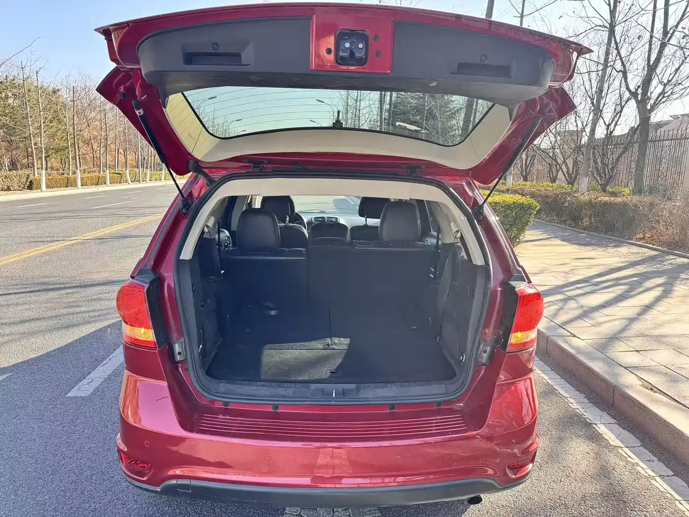 Dodge Journey 2013 2013 Model 2.4L 2WD Premium Edition