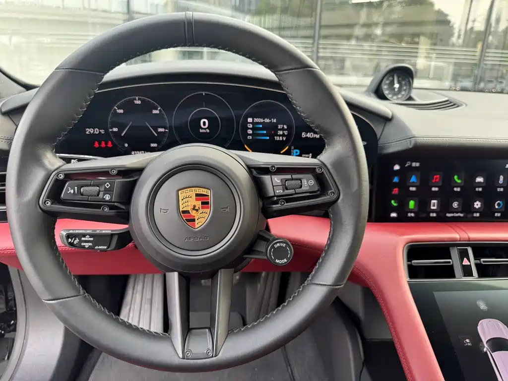 Porsche Taycan 2021 2020 Taycan