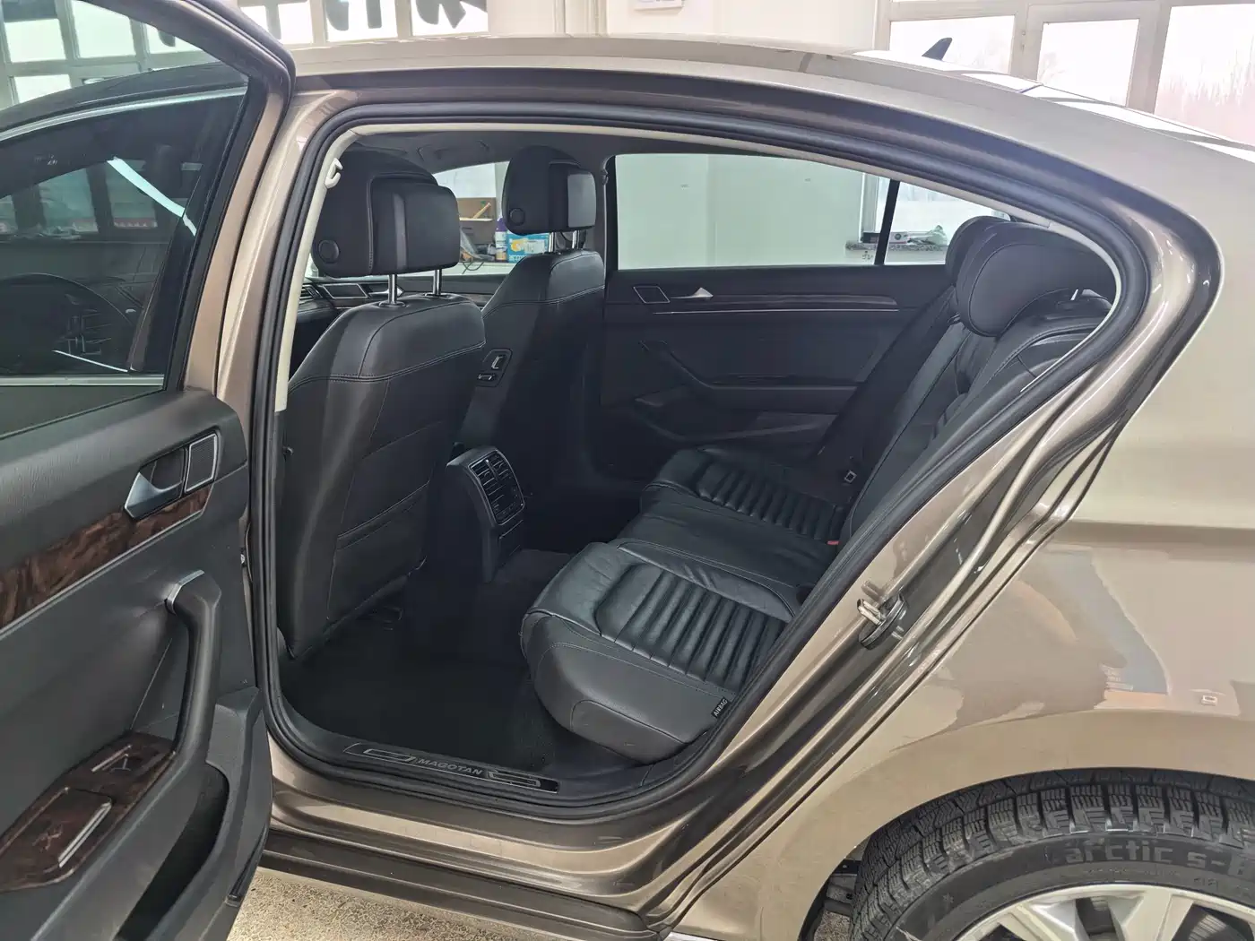 Volkswagen Magotan 2019 330TSI DSG Luxury China V фото 8