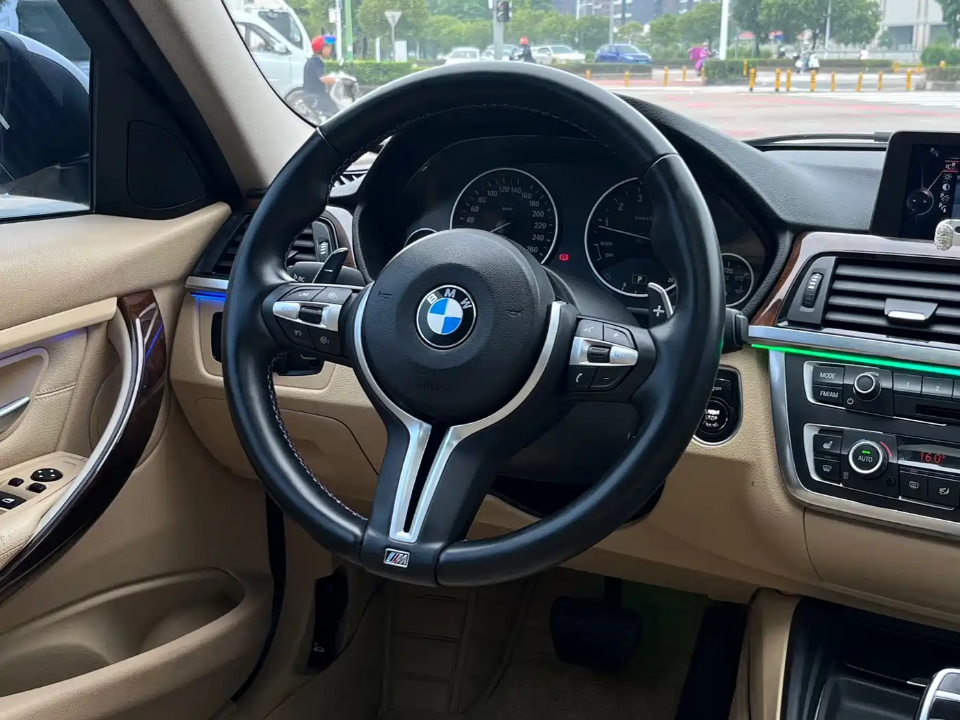 Фото 11 - BMW 3 Series
