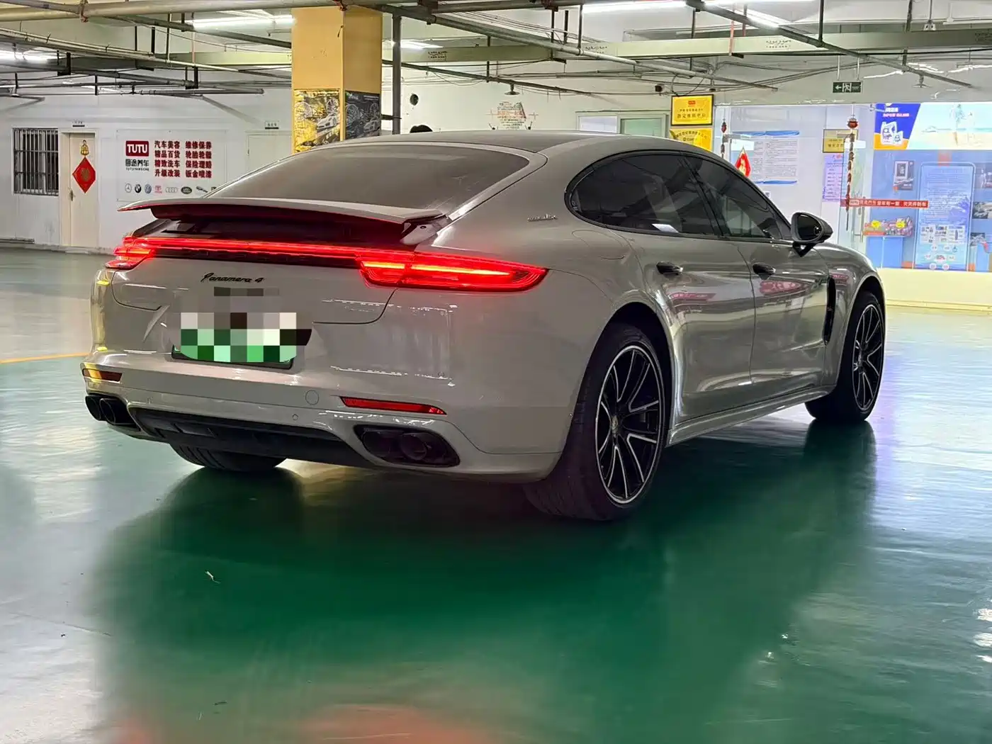 Porsche Panamera New Energy 2019 2017 Panamera 4 E-Hybrid Executive Long Wheelbase 2.9T