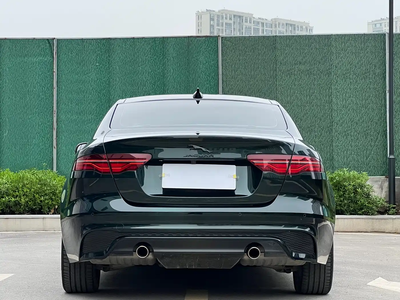 Jaguar XEL 2024 Model 2.0T 250PS R-DYNAMIC S Gloss Black Sport Edition фото 4