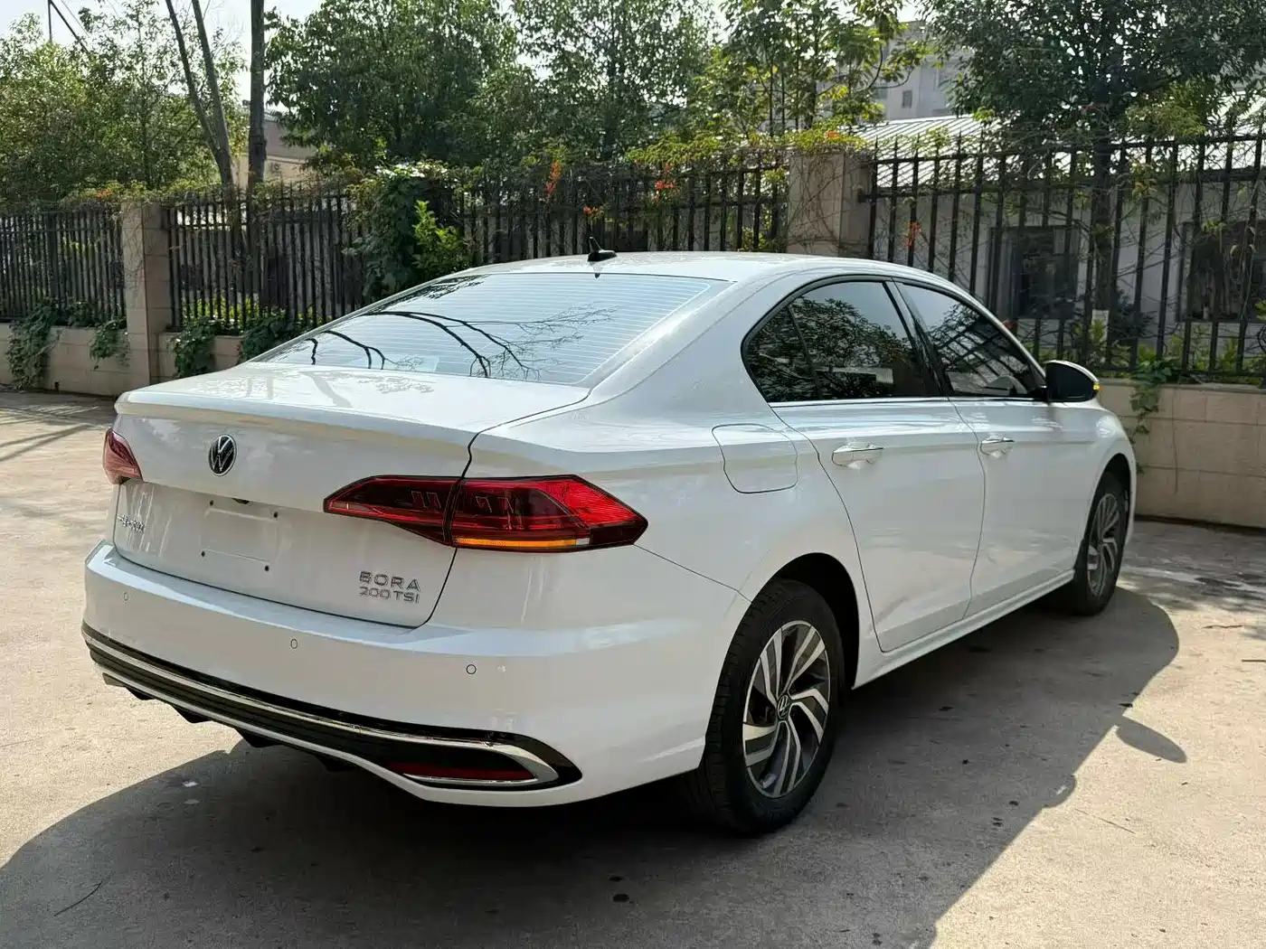 Volkswagen Bora 2023 200TSI DSG Smart PRO Edition фото 9