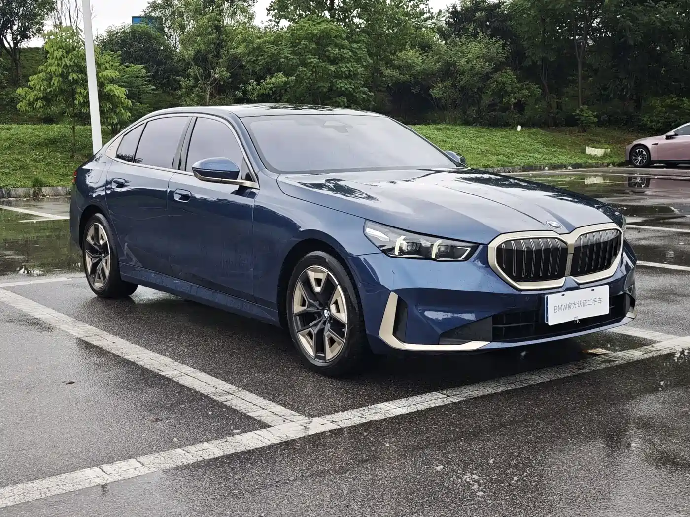 BMW 5-SERIES